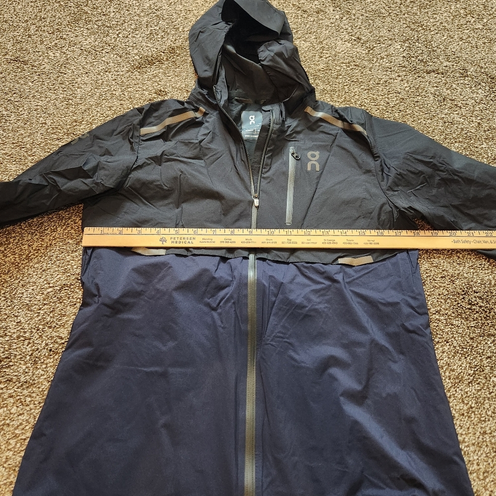 On Cloud Running Weather Jacket Blue & Black Womens Medium - Picture 7 of 7